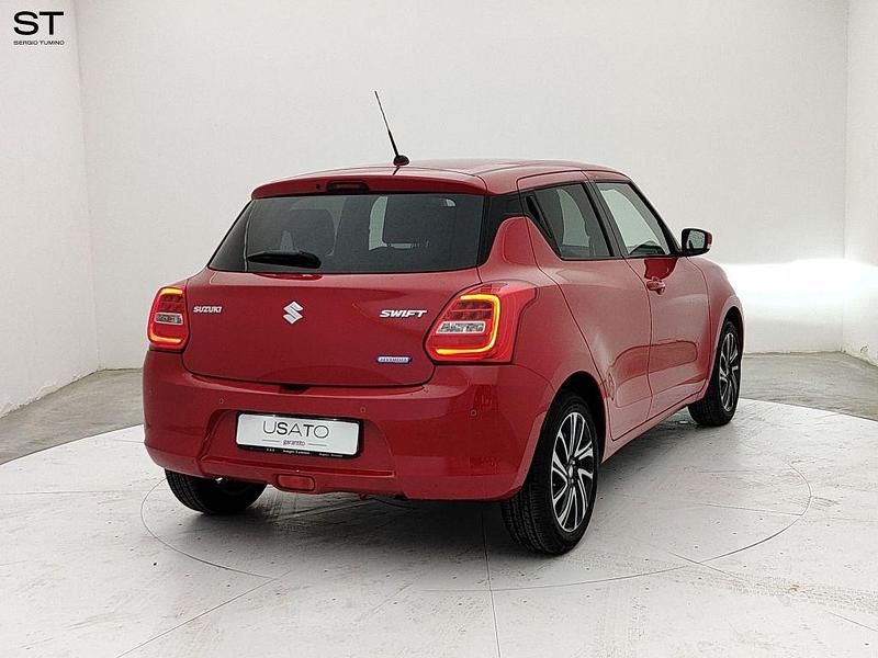 Usata Suzuki Swift 83 CV (61 kW) 2023 Rosso Utilitaria