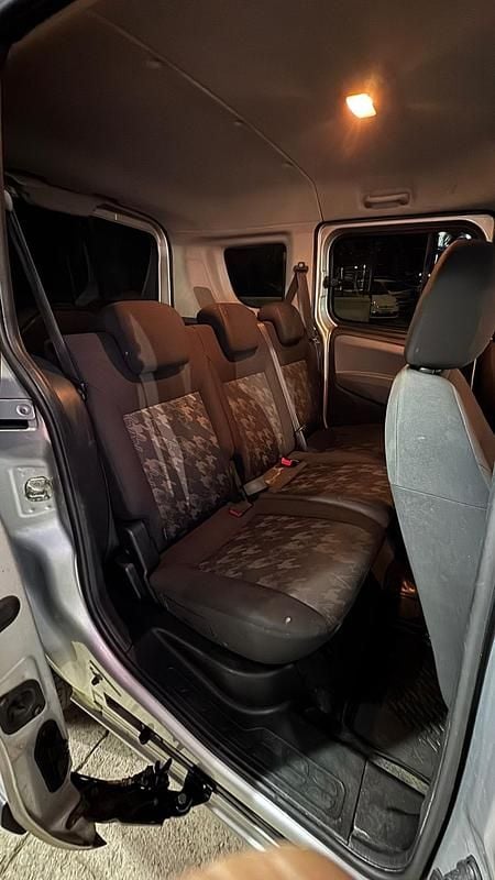 Usata Opel Combo 105 CV (77 kW) 2012 Argento Monovolume