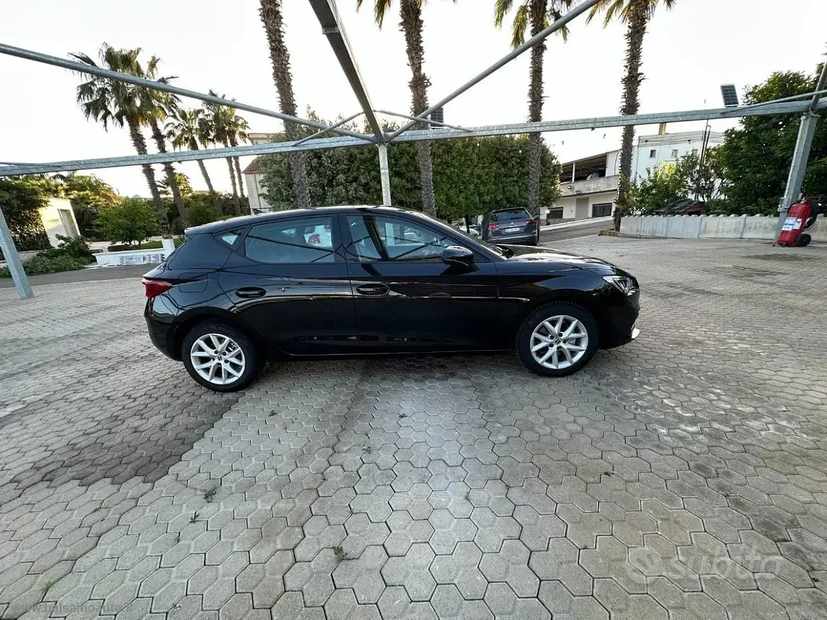 Occasion Seat Leon Style 150 PK (110 kW) 2021 Zwart Sedan