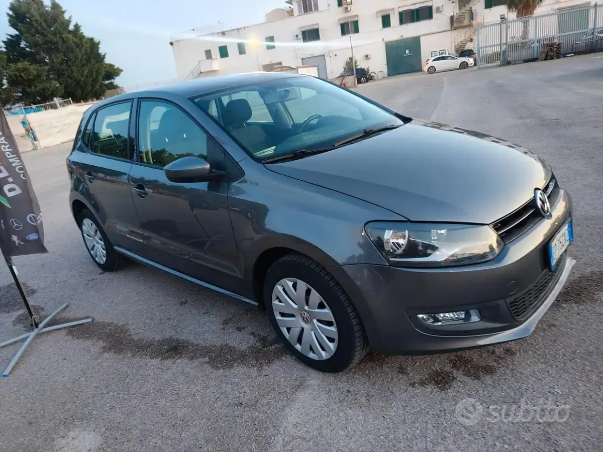 Usata VW Polo 75 CV (55 kW) 2013 Grigio Utilitaria