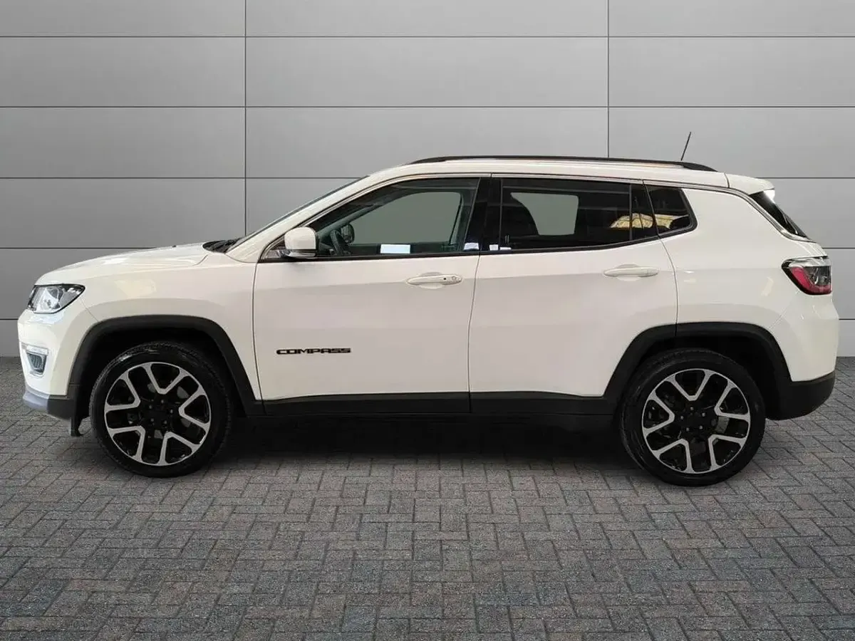 Usata Jeep Compass Limited 140 CV (102 kW) 2018 Bianco SUV