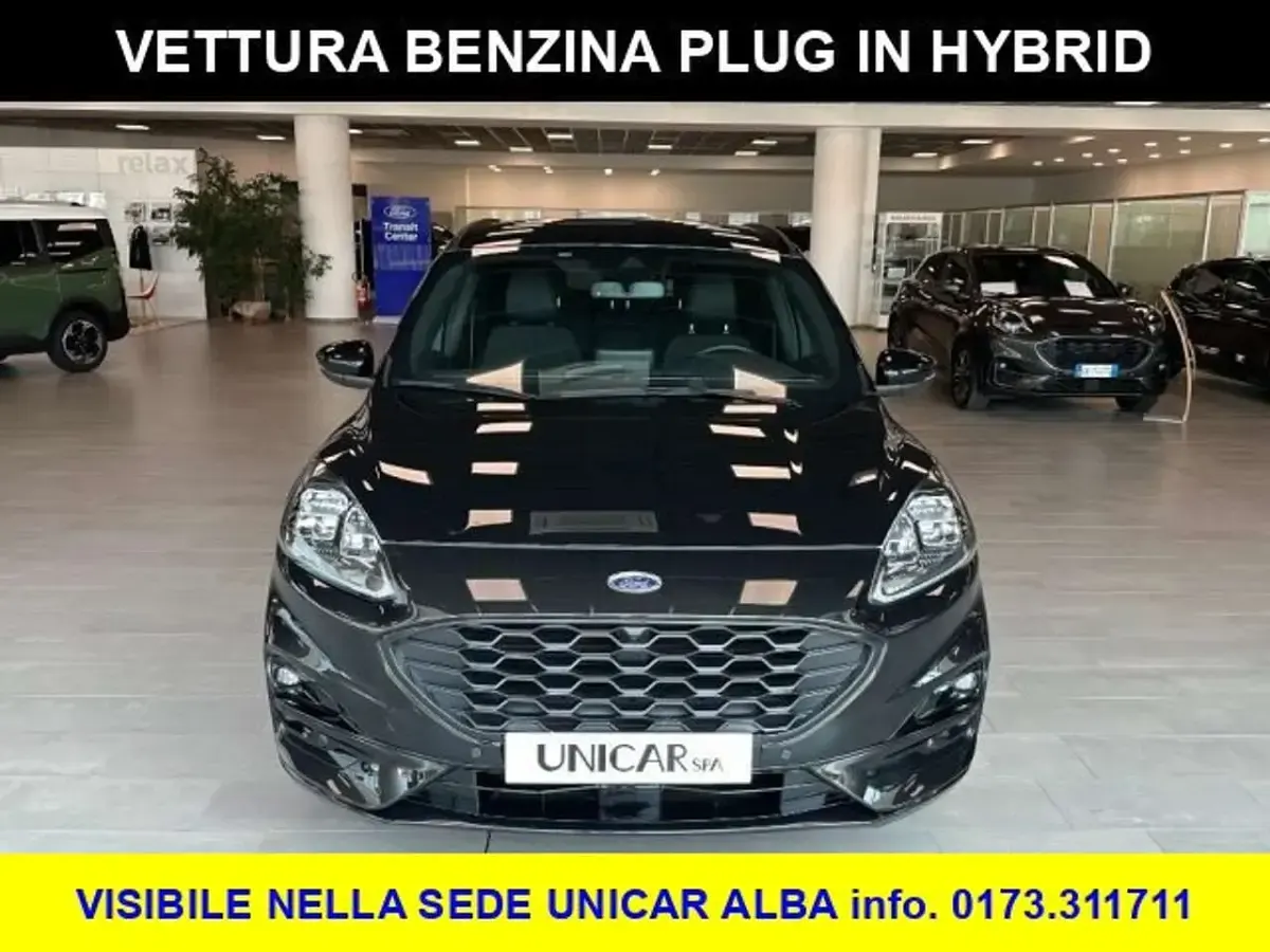 Usata Ford Kuga ST-Line X 152 CV (111 kW) 2023 Agata black SUV