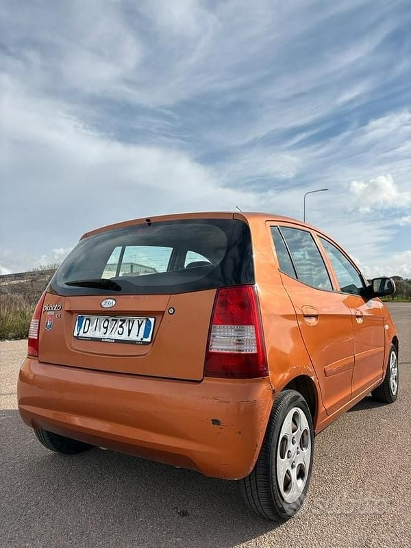 Usata Kia Picanto 61 CV (44 kW) 2008 Utilitaria