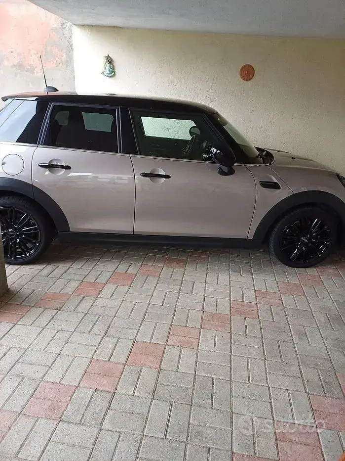 Usata Mini Cooper 136 CV (100 kW) 2022 Grigio Utilitaria