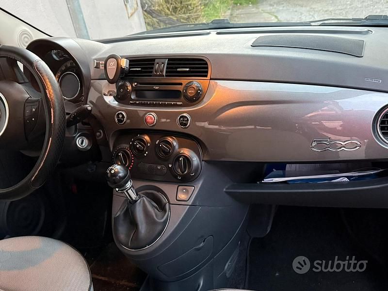 Usata Fiat 500 75 CV (55 kW) 2010 Grigio Utilitaria
