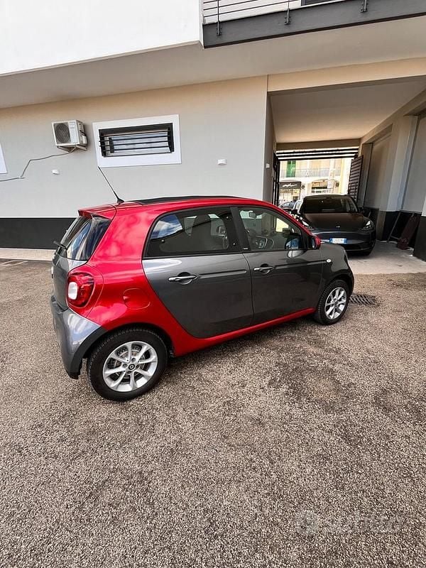 Usata Smart ForFour Passion 70 CV (51 kW) 2019 Grigio Utilitaria