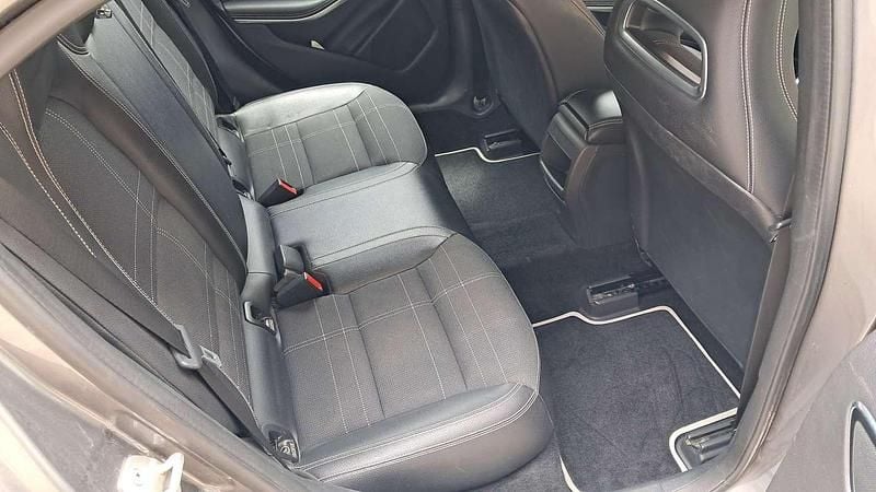 Käytetty Mercedes A200 136 HP (100 kW) 2013 Harmaa Sedan