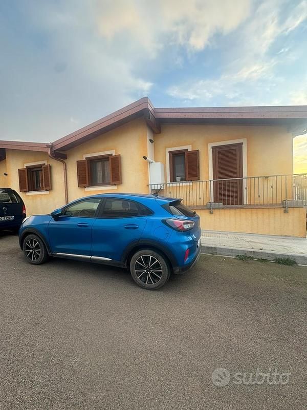 Usata Ford Puma 120 CV (88 kW) 2021 Blu SUV