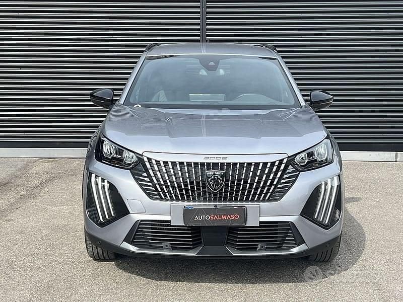 Gebraucht Peugeot 2008 Allure 131 PS (96 kW) 2025 Grau SUV