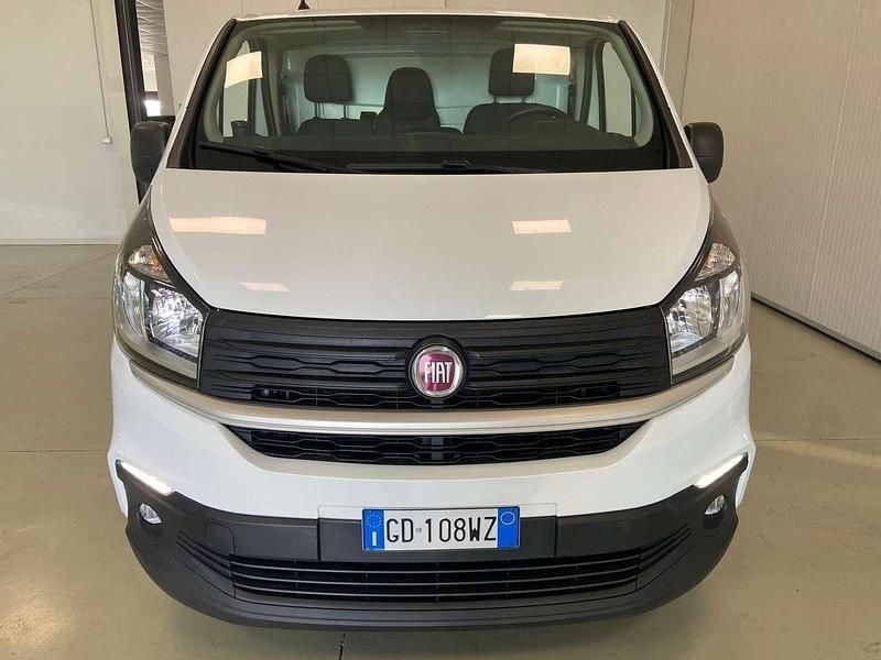 Bianco Usata 2021 Fiat Talento Monovolume | 12.500 € (Buon prezzo) - Immagine 1/4