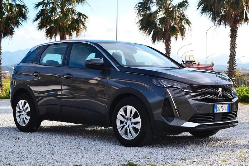 Usata Peugeot 3008 Business-Line 131 CV (96 kW) 2021 Grigio SUV