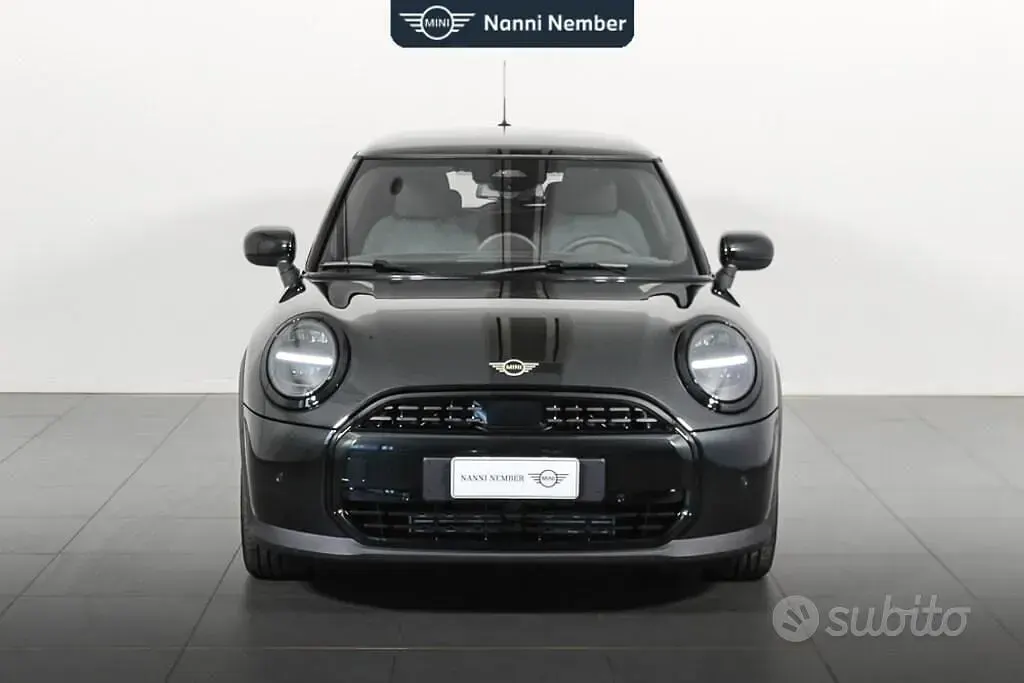 Nuova Mini Cooper 114 kW (156 CV) 2026 Midnight black Utilitaria