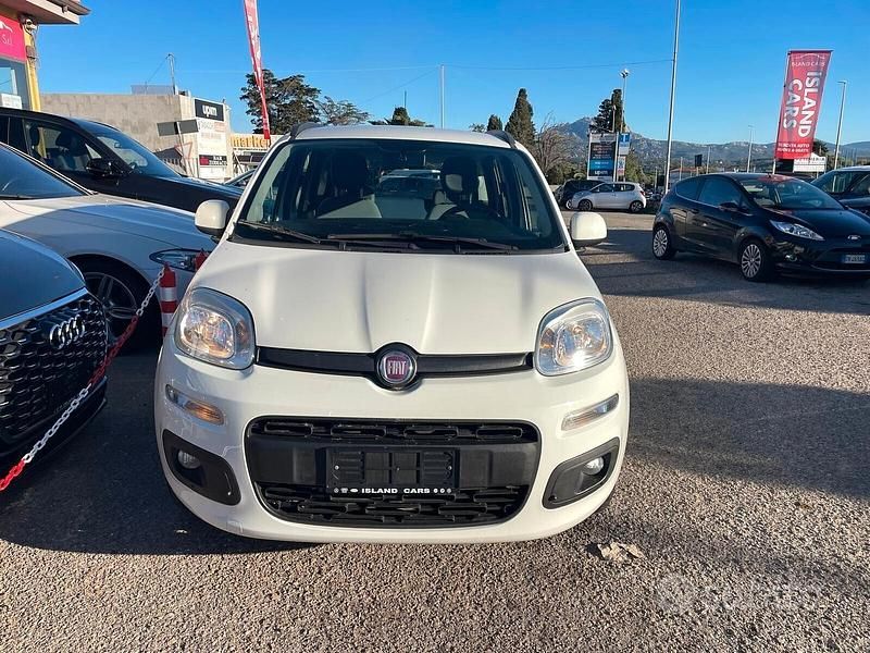 Begagnad Fiat Panda Lounge 85 HK (62 kW) 2014 Vit Sedan