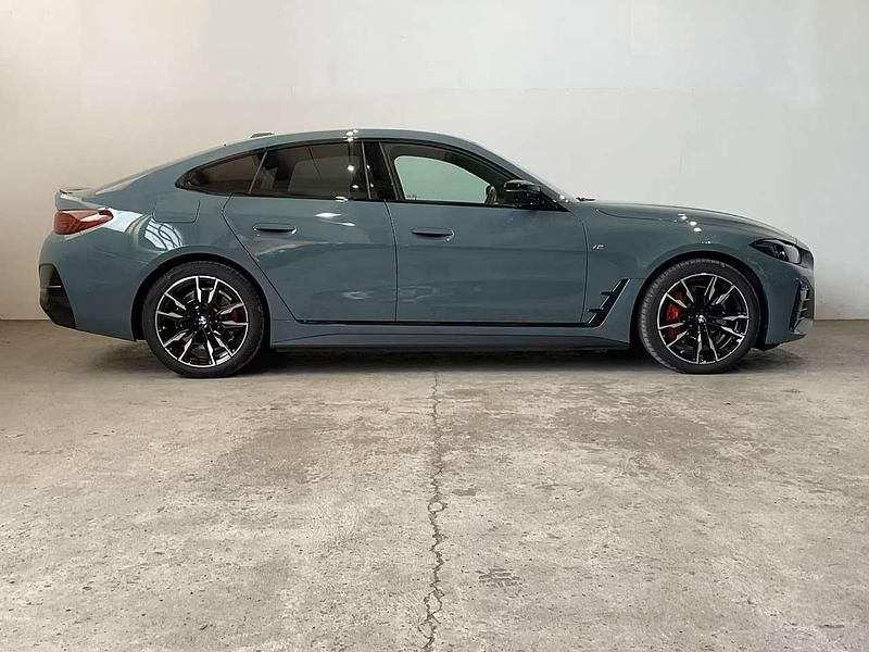 Usado BMW i4 M Sport 400 kW (544 CV) 2024 Gris Berlina