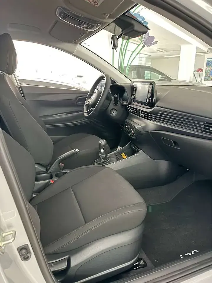 Usata Hyundai i20 84 CV (61 kW) 2024 Grigio Utilitaria