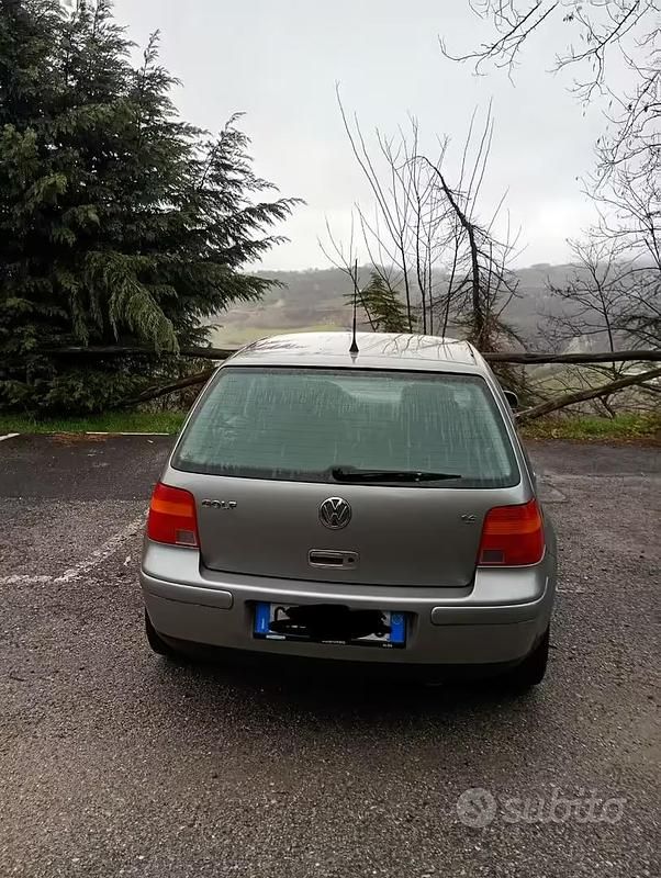 Usata VW Golf IV 105 CV (77 kW) 2003