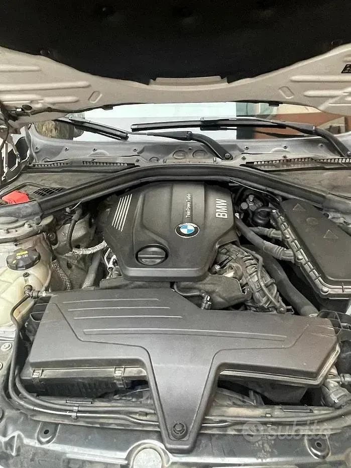 Usata BMW 116 Comfort Edition 116 CV (85 kW) 2016 Grigio Utilitaria