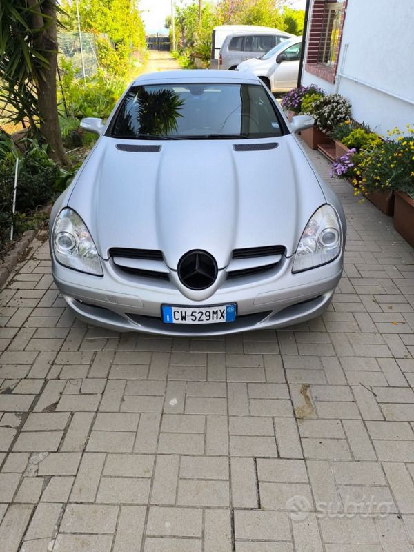 Usata Mercedes SLK200 2005 Grigio Cabrio