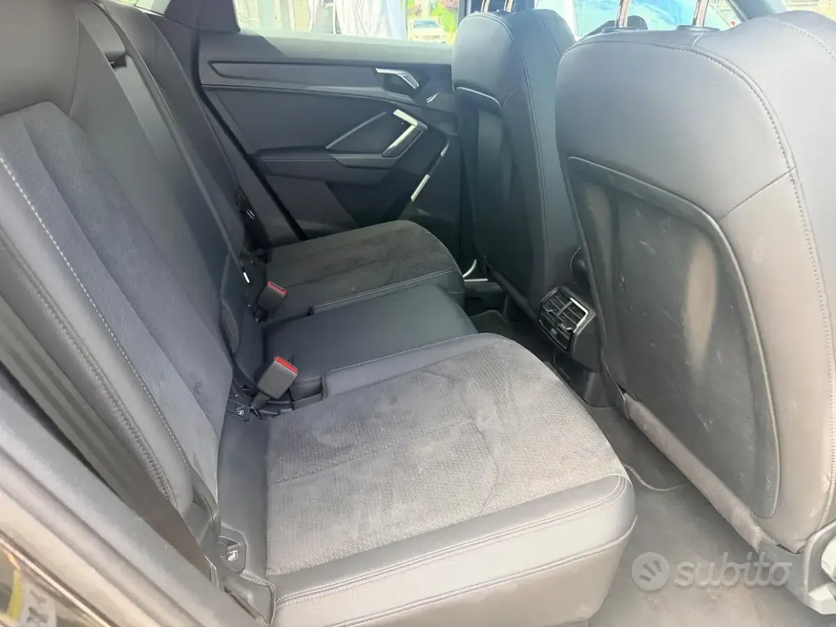 Usata Audi Q3 150 CV (110 kW) 2023 Nero SUV