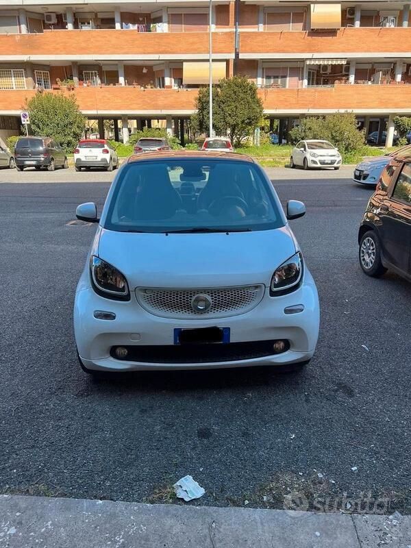 Usata 2017 Smart ForTwo Coupé Coupé | 9900 € (Ottimo prezzo) - Immagine 1/4