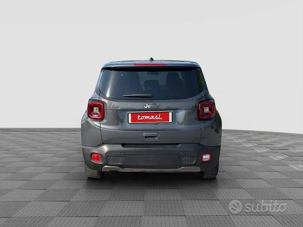 Usata Jeep Renegade Limited 131 CV (96 kW) 2023 Graphite grey SUV
