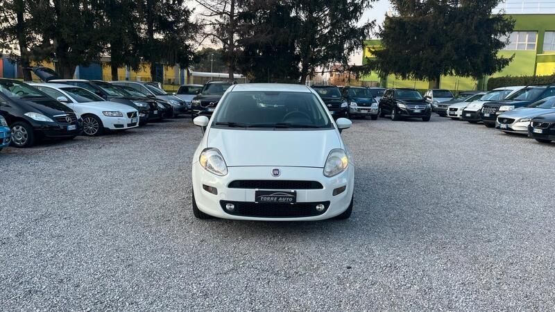 Usata Fiat Punto Easy 85 CV (62 kW) 2015 Bianco Utilitaria