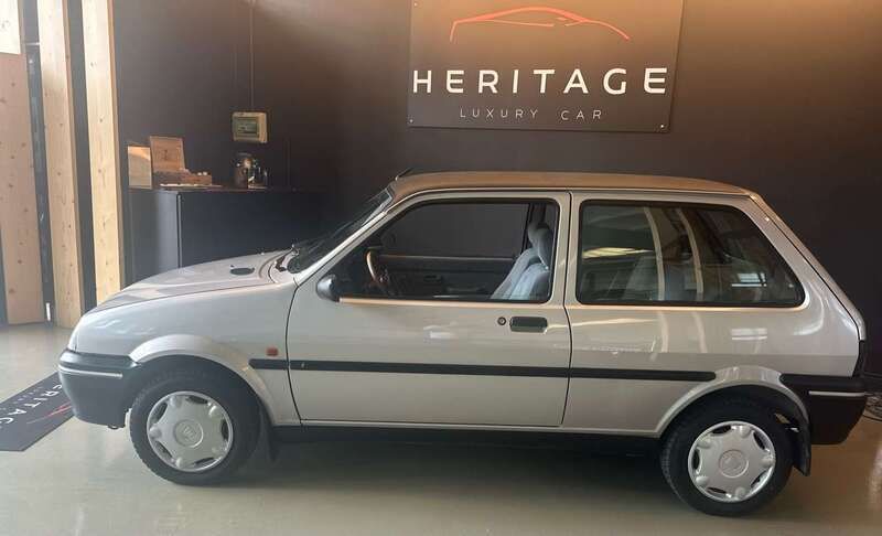 Usata Rover 111 60 CV (44 kW) 1996 Argento Berlina
