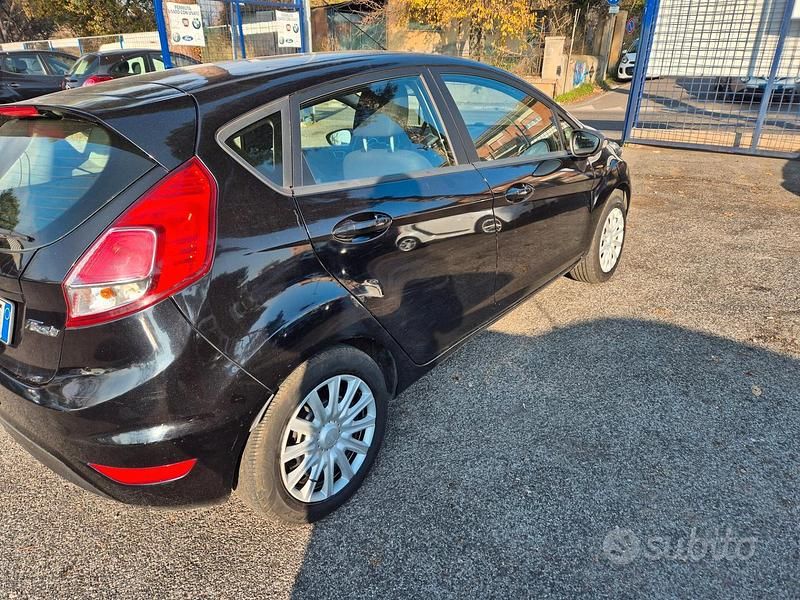Usata Ford Fiesta Titanium 60 CV (44 kW) 2014 Nero Berlina