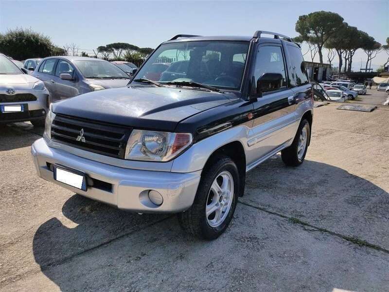 Nero pastello Usata 2005 Mitsubishi Pajero SUV | 4800 € (Buon prezzo) - Immagine 1/4