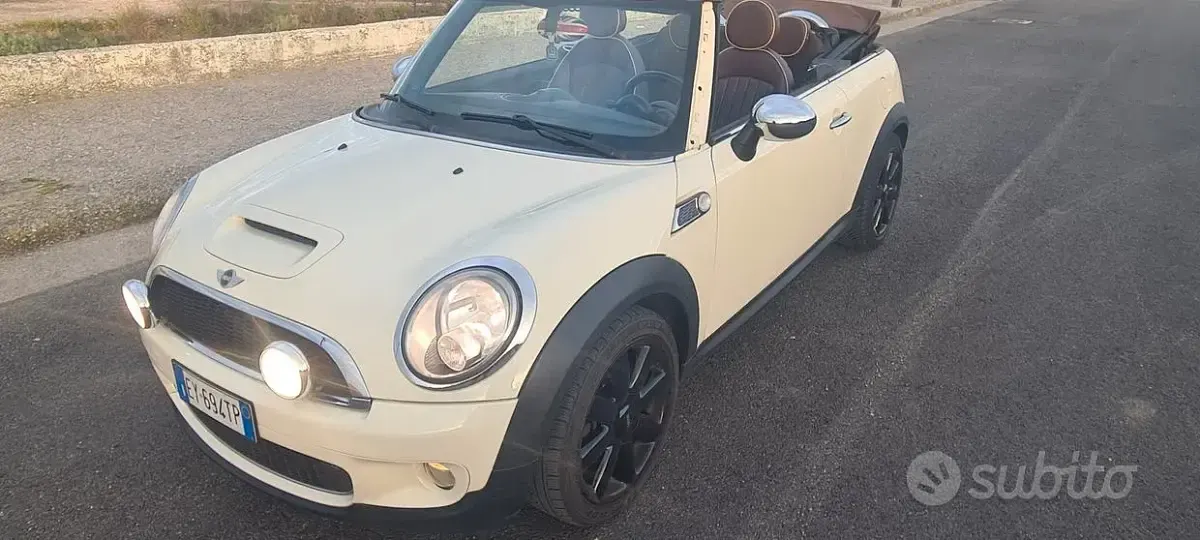 Usata Mini Cooper S Cabriolet 184 CV (135 kW) 2010 Cabrio