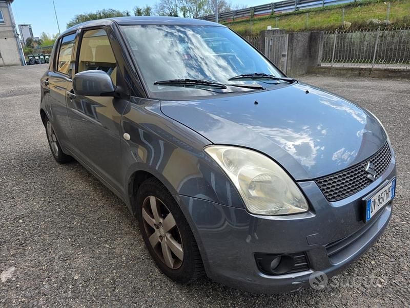 Brugt Suzuki Swift GL 92 HK (67 kW) 2009 Grå Hatchback