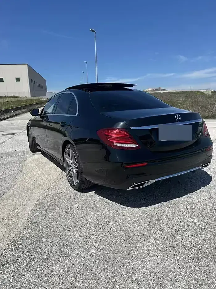 Usata Mercedes E220 Premium Plus 194 CV (142 kW) 2016 Berlina