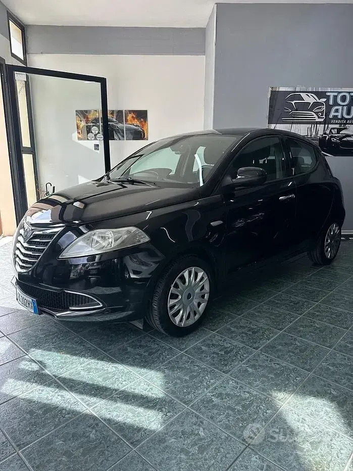 Usata Lancia Ypsilon S 69 CV (50 kW) 2011 Nero Utilitaria