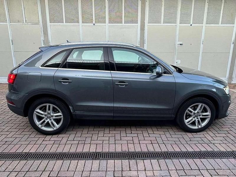 Usata Audi Q3 Business 140 CV (102 kW) 2015 Grigio SUV