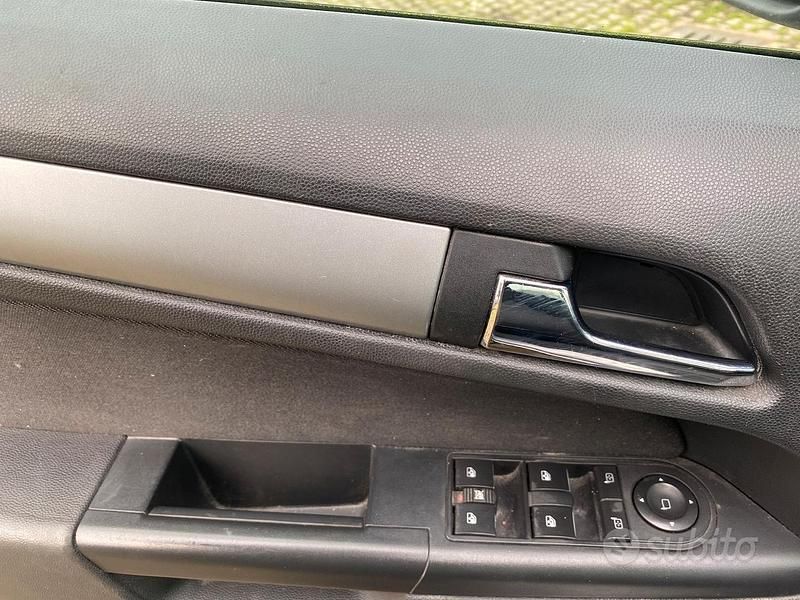 Usata Opel Astra 2011 Grigio Station wagon