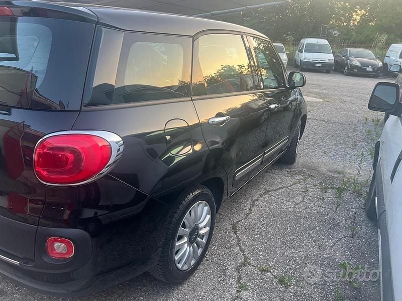 Usata Fiat 500L Living 120 CV (88 kW) 2015 Nero Monovolume