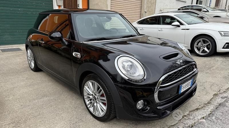 Begagnad Mini Cooper S Coupé 192 HK (141 kW) 2017 Svart Sportkupé