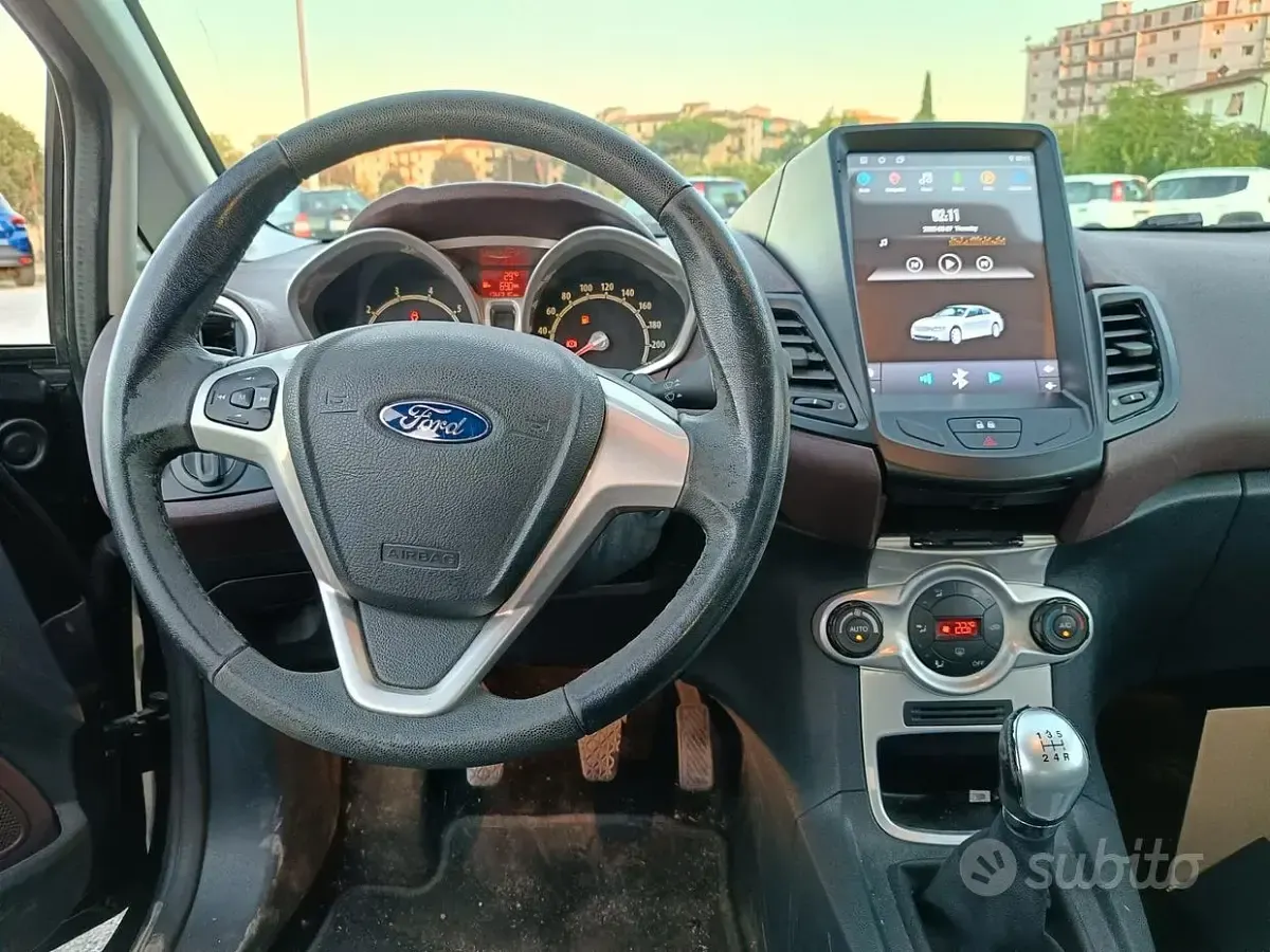 Usata Ford Fiesta 82 CV (60 kW) 2009 Nero Berlina