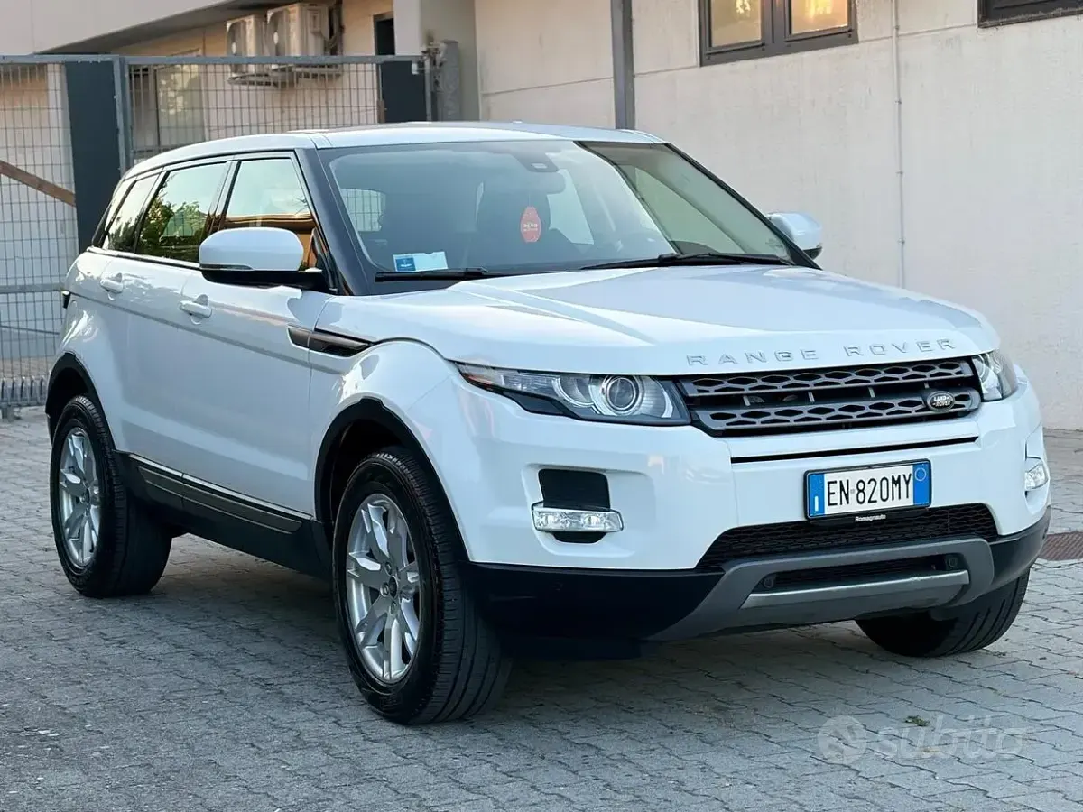 Usata Land Rover Range Rover evoque Prestige 241 CV (177 kW) 2013 Bianco SUV