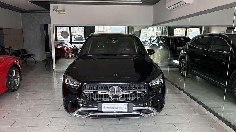 Usata Mercedes GLA180 116 CV (85 kW) 2024 Nero SUV