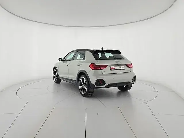 Usata Audi A1 Ambiente 110 CV (80 kW) 2024 Argento SUV