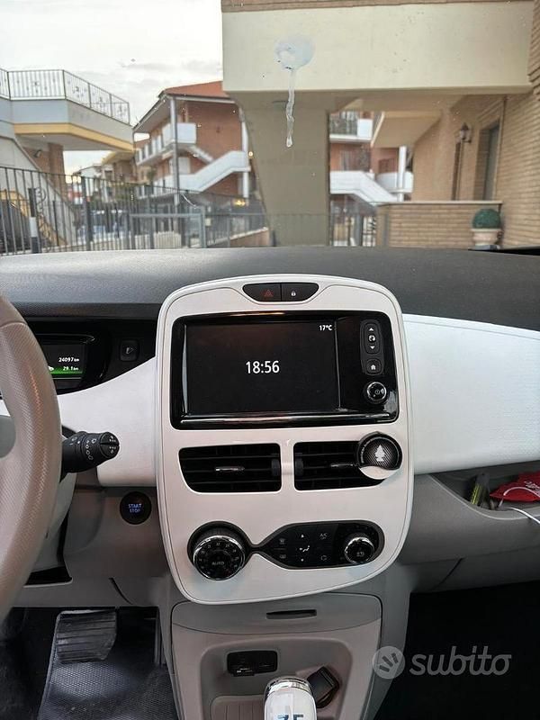 Usata Renault Zoe 42 kW (58 CV) 2018 Bianco Utilitaria