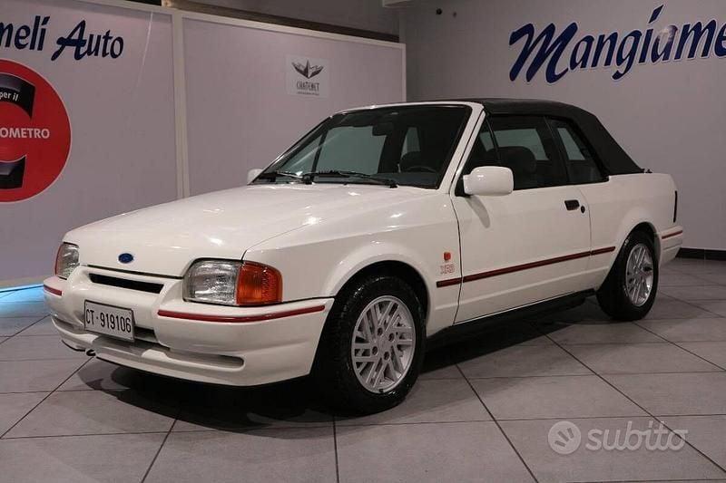 Usata Ford Escort Cabriolet 73 CV (53 kW) 1990 Bianco Cabrio
