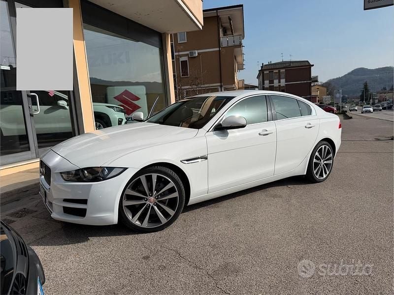 Usata Jaguar XE 180 CV (132 kW) 2016 Berlina