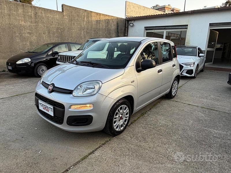 Usata Fiat Panda Easy 95 CV (69 kW) 2017 Grigio Utilitaria