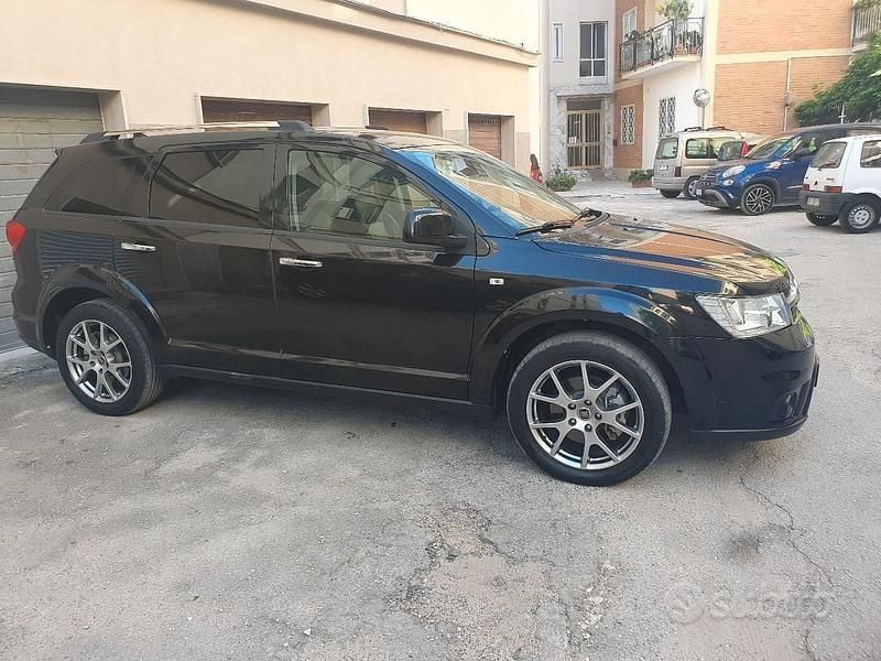 Usata Fiat Freemont 170 CV (125 kW) 2016 Nero SUV