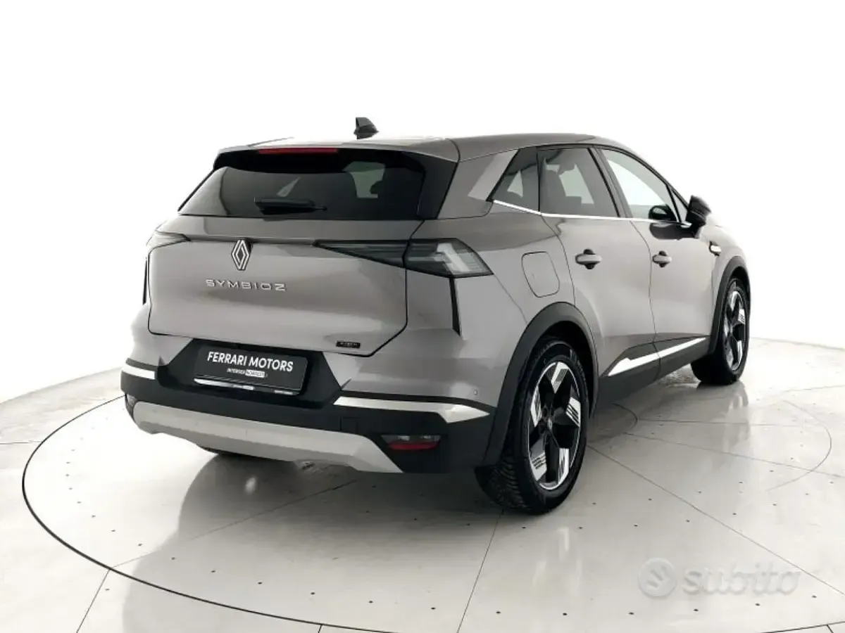 Usata Renault Symbioz Iconic 94 CV (69 kW) 2025 Grigio SUV