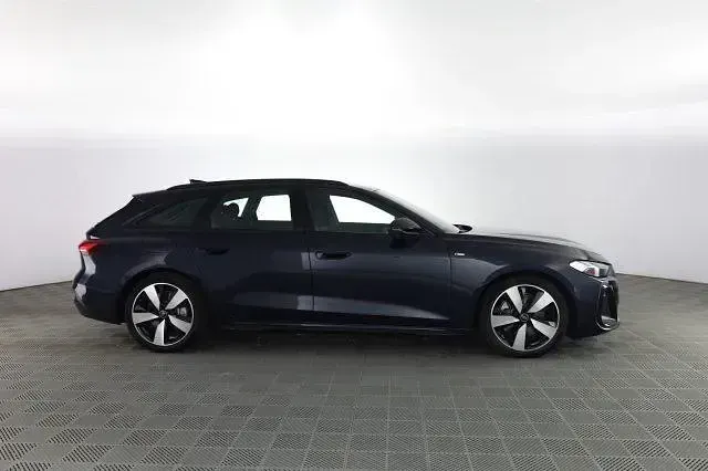 Usata Audi A5 Comfort 204 CV (150 kW) 2025 Blu firmamento Station wagon