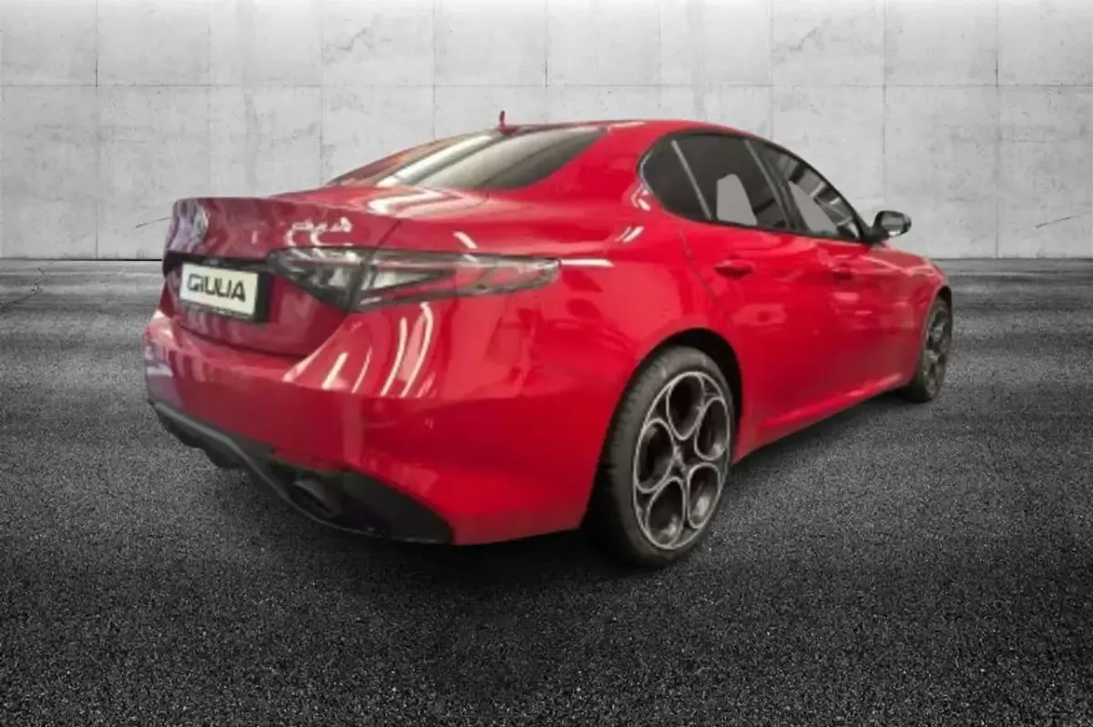 Usata Alfa Romeo Giulia Competizione 280 CV (205 kW) 2023 Rosso Berlina