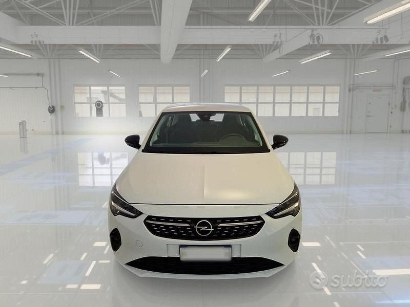 Usata Opel Corsa Elegance 101 CV (74 kW) 2023 Bianco Utilitaria